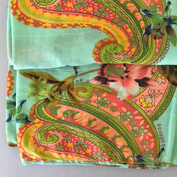 Scarves - Picture 2 of 3